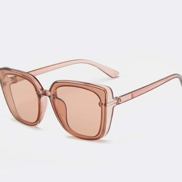 Accessories - Champagne Sunglasses